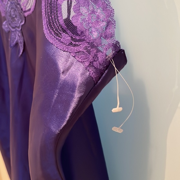 New! Navy Slip - Picture 5 of 6